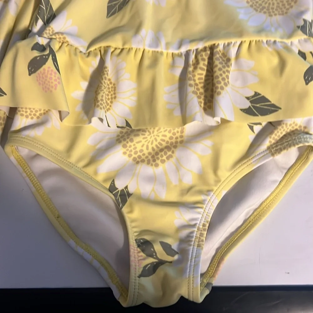 Carter's Baby Girls One Piece Swimsuit floral size 5T/5A